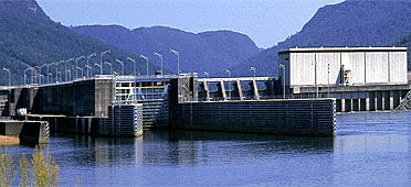 photo of nickajack dam and river gorge in background